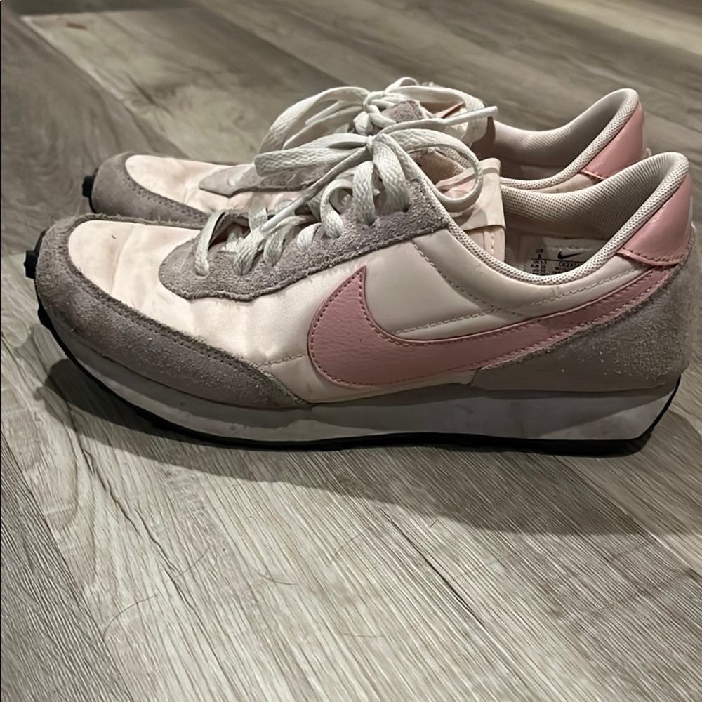 Nike Women's Pink and light pink Sneakers
